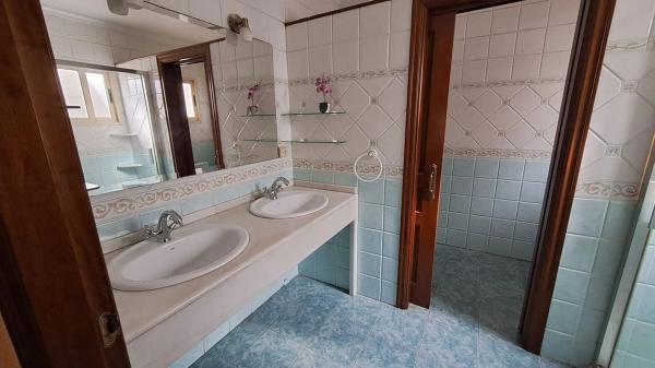 Casa independiente en calle Miguel Hernández, 24