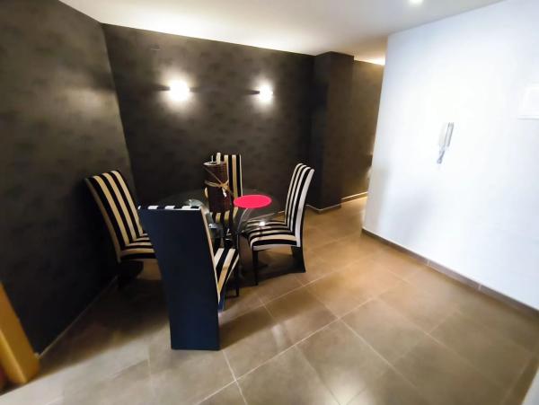 Piso en calle Nuestra Señora de Monserrate