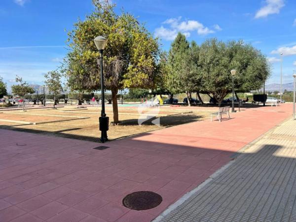 Piso en plaza Proyecto-C. Fútbol, 2 -4