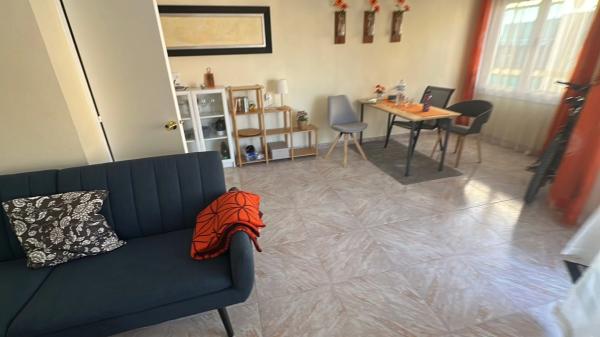 Piso en calle la Reina, 69