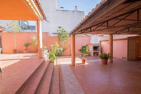 Casa independiente en calle Francisco Ortuño, 15