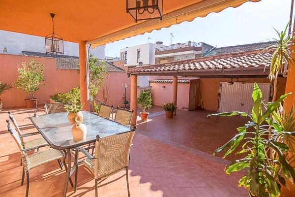 Casa independiente en calle Francisco Ortuño, 15