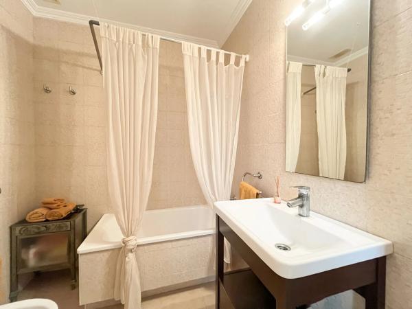 Casa independiente en calle Francisco Ortuño, 15