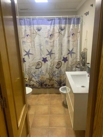 Casa independiente en avenida de la Gloria