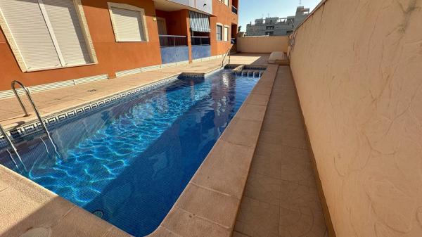 Piso en CL Miguel Hernandez, 67