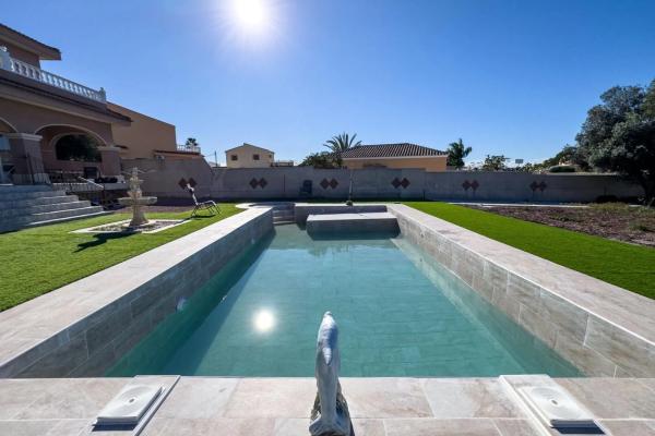 Casa independiente en calle Indira Gandhi