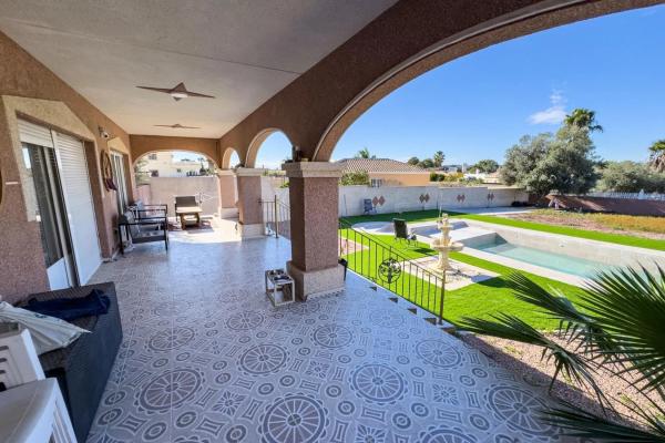 Casa independiente en calle Indira Gandhi