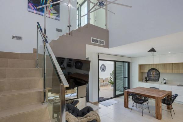 Chalet adosado en calle Infanta Cristina