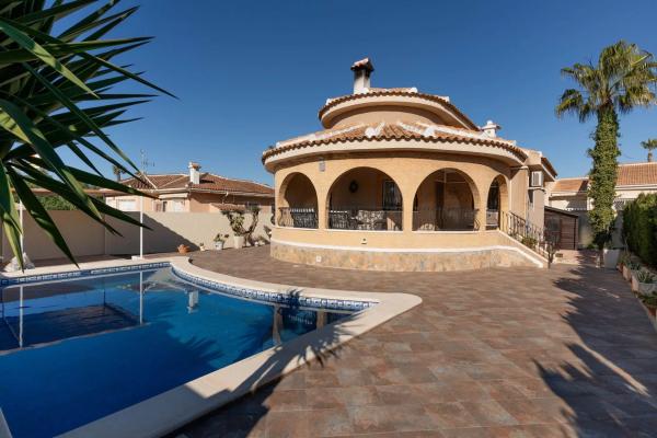 Casa independiente en calle Eva Perón