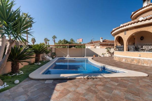 Casa independiente en calle Eva Perón