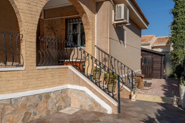 Casa independiente en calle Eva Perón