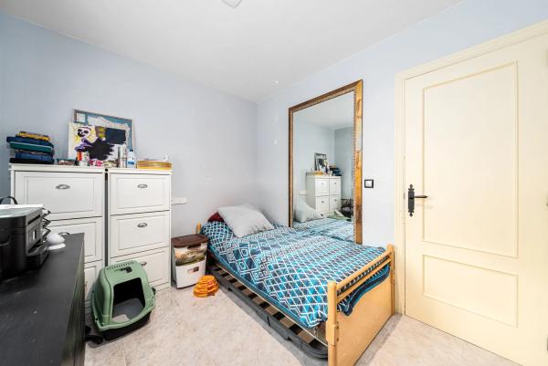 Casa independiente en CL Veleta