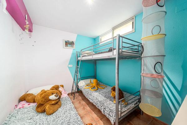 Casa independiente en CL Veleta