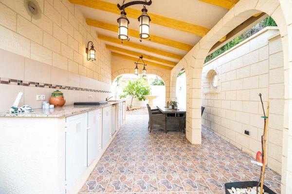 Casa independiente en CL Veleta