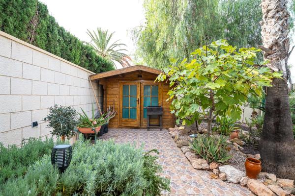 Casa independiente en CL Veleta