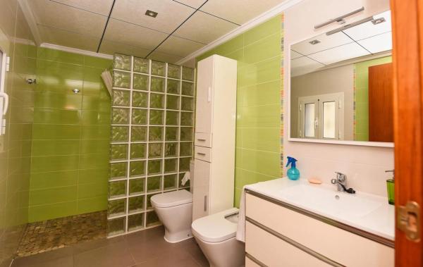 Casa de pueblo en calle Federico García Lorca, 81