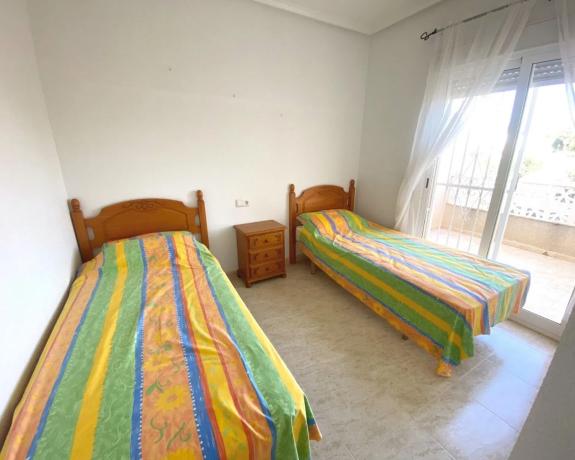 Chalet adosado en calle María Callas, 9