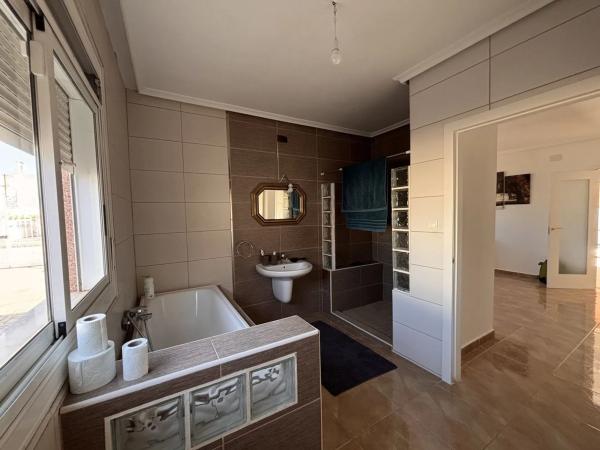 Casa independiente en calle Indira Gandhi