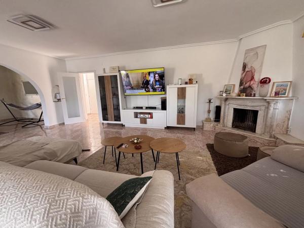 Casa independiente en calle Indira Gandhi