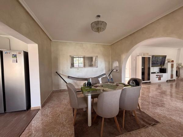 Casa independiente en calle Indira Gandhi