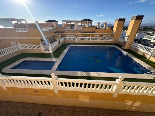 Chalet adosado en avenida Federíco García Lorca, 92