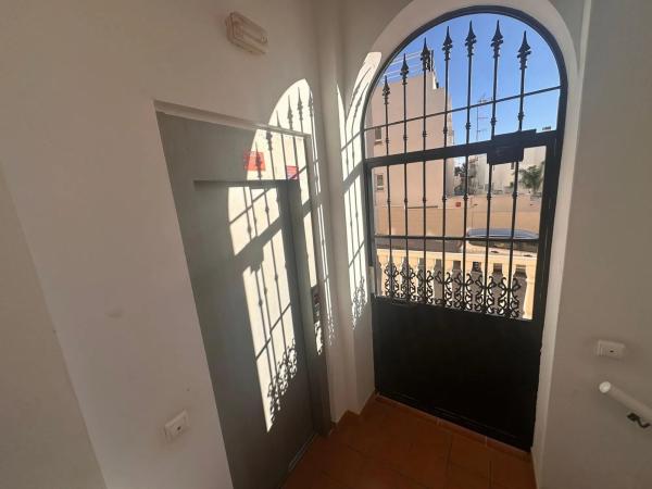 Chalet adosado en avenida Federíco García Lorca, 92