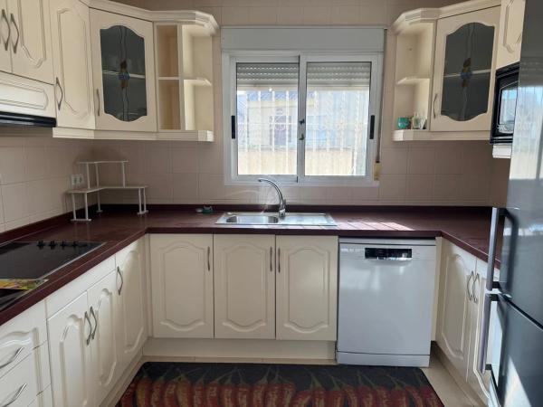 Casa independiente en calle Naranjo de Bulnes