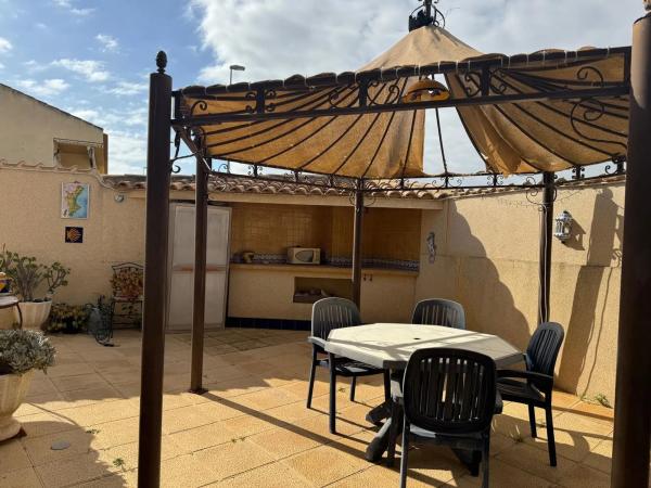 Casa independiente en calle Naranjo de Bulnes