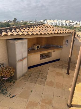 Casa independiente en calle Naranjo de Bulnes