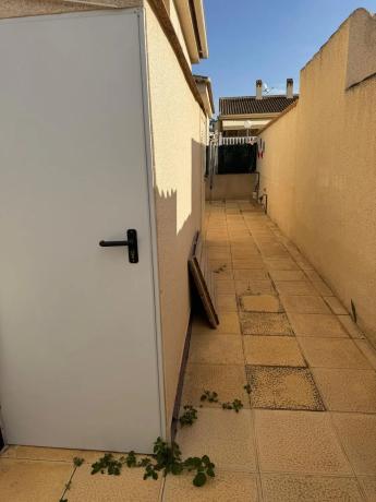 Casa independiente en calle Naranjo de Bulnes