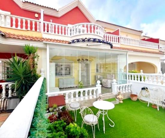 Chalet adosado en calle Marie Curie, 40