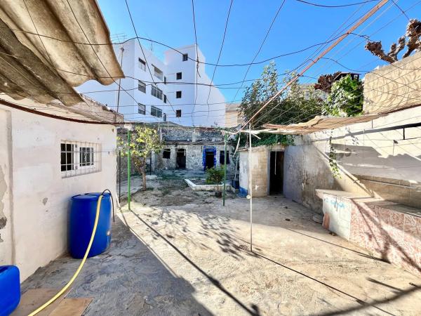 Chalet adosado en CL Apatel