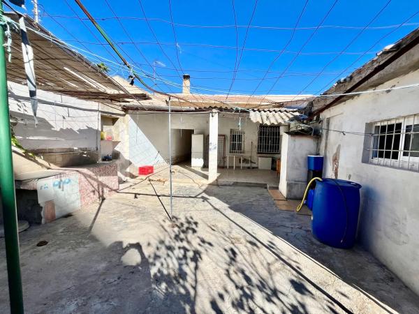 Chalet adosado en CL Apatel