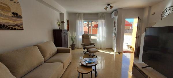 Chalet adosado en calle Los Palacios, 29 d