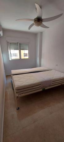 Chalet adosado en calle Los Palacios, 29 d