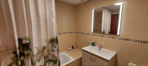 Chalet adosado en calle Los Palacios, 29 d