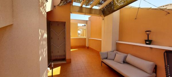 Chalet adosado en calle Los Palacios, 29 d