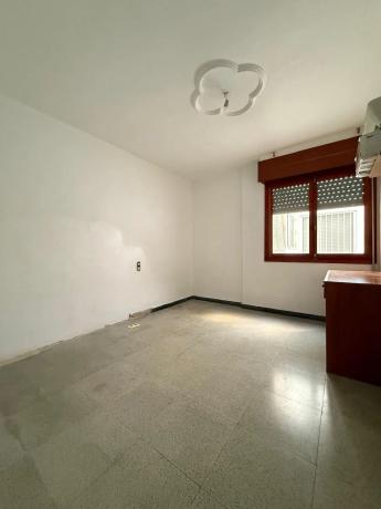 Piso en calle Democracia s/n