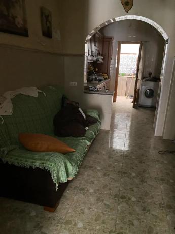 Casa independiente en calle Reyes Católicos, 19