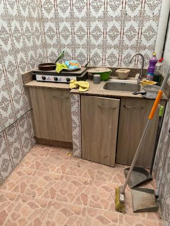 Casa independiente en calle Reyes Católicos, 19