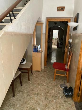 Casa independiente en calle Reyes Católicos, 19