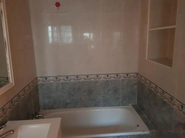 Chalet pareado en calle San Isidoro