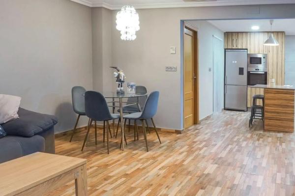 Chalet pareado en calle Jose Perez Ruiz