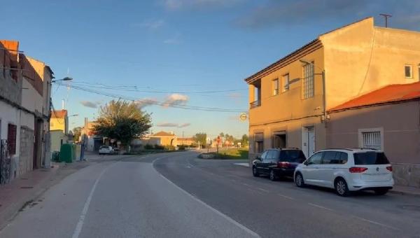 Casa de pueblo en vereda de los Cubos