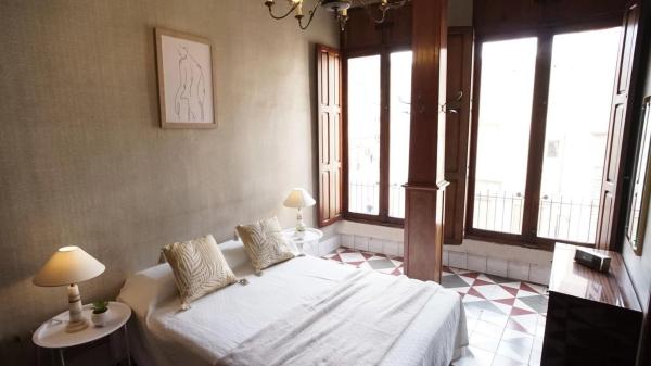 Casa independiente en calle Cervantes