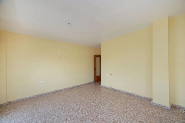 Piso en calle Poeta Francisco Salinas