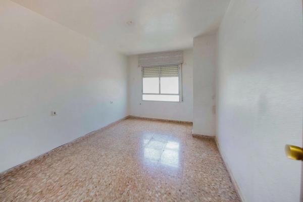 Piso en calle Poeta Francisco Salinas