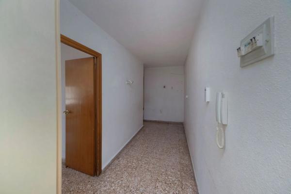 Piso en calle Poeta Francisco Salinas