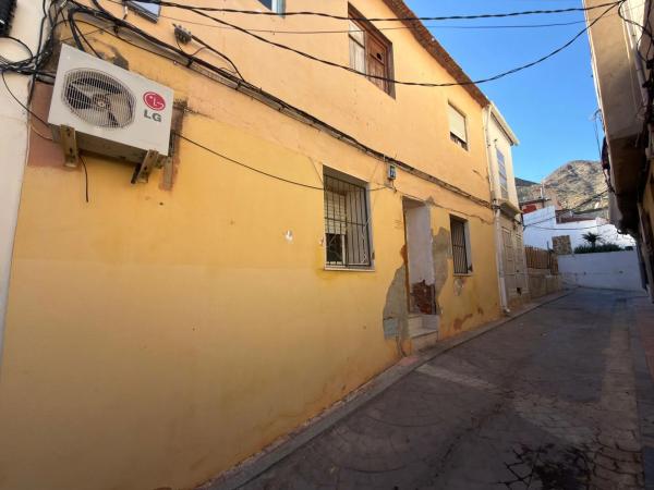 Chalet adosado en calle San Roque, 19