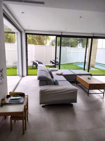 Chalet pareado en calle Dinamarca